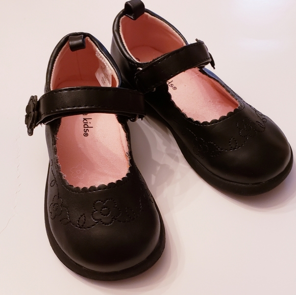 Koala Kids Other - Never Worn! Koala Kids Mary Janes